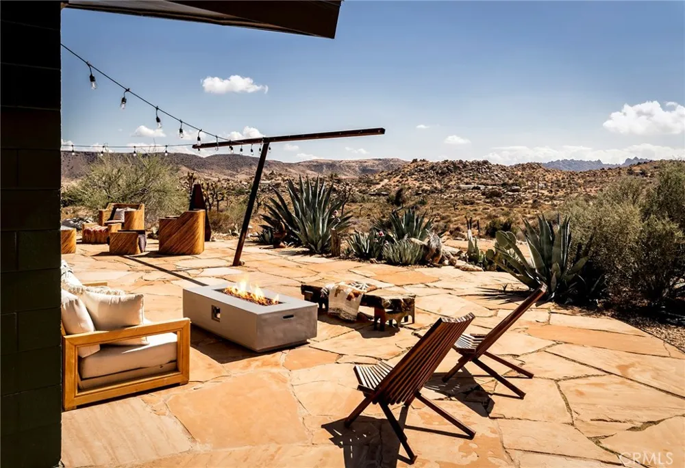2680 Vine Pioneertown, CA 92268