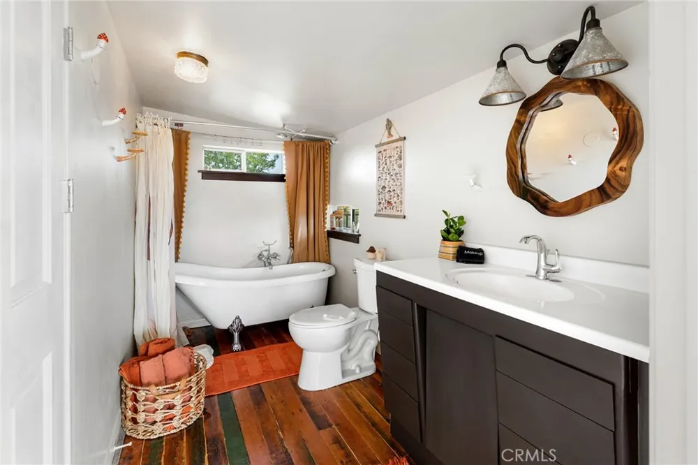 2680 Vine Pioneertown, CA 92268