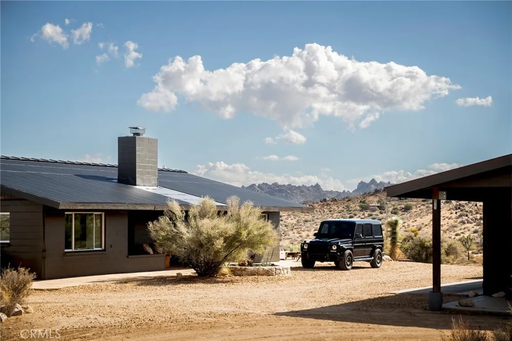 2680 Vine Pioneertown, CA 92268