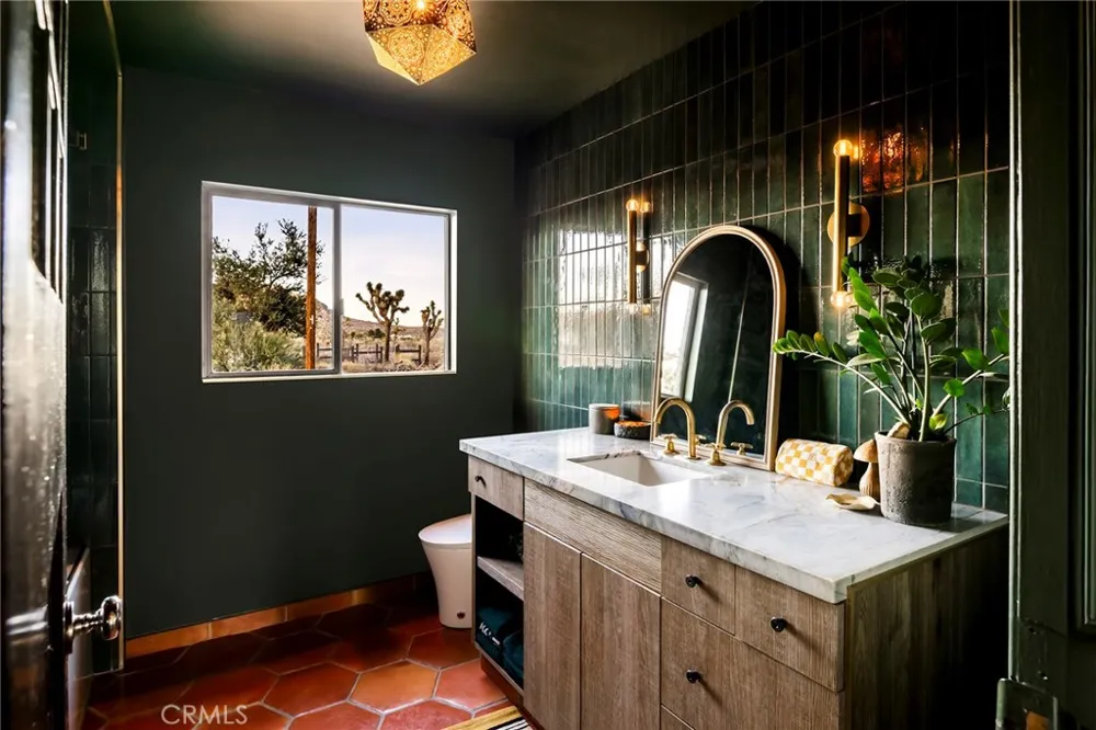 2680 Vine Pioneertown, CA 92268