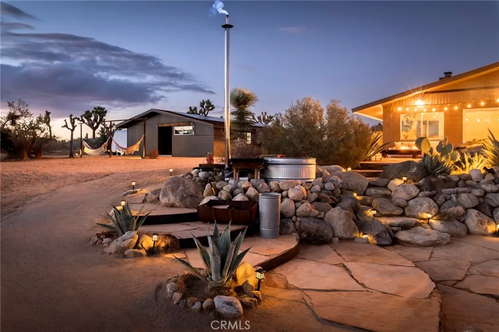 2680 Vine Pioneertown, CA 92268