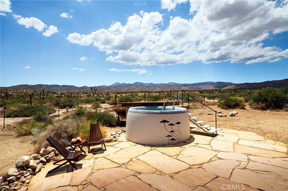 2680 Vine Pioneertown, CA 92268