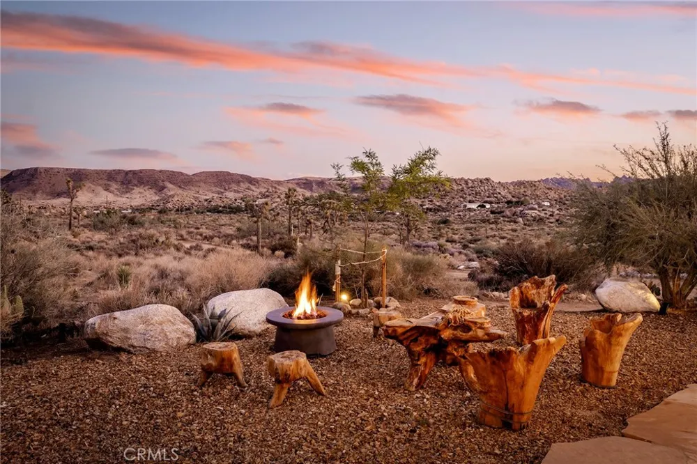 2680 Vine Pioneertown, CA 92268