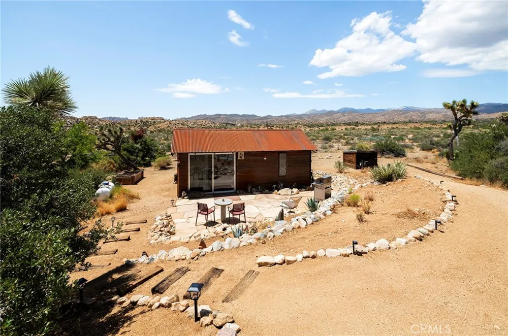 2680 Vine Pioneertown, CA 92268