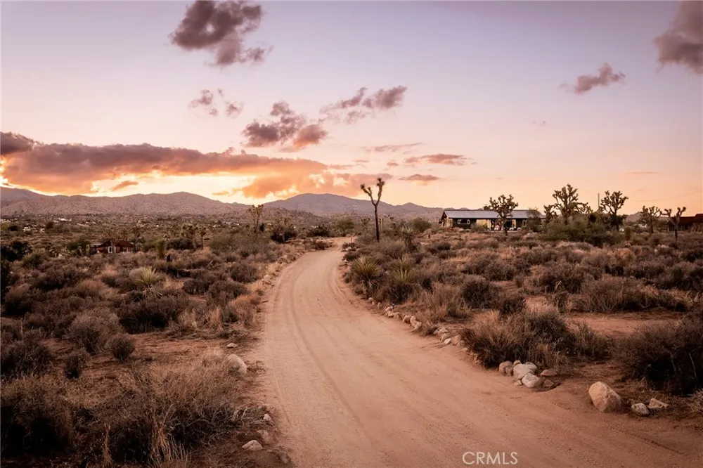 2680 Vine Pioneertown, CA 92268