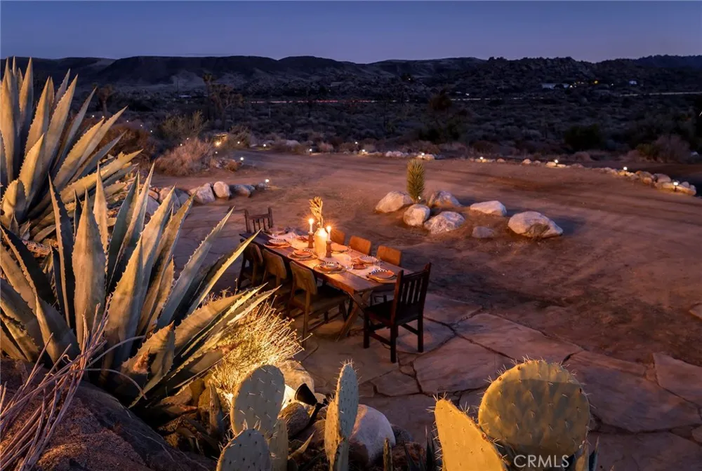 2680 Vine Pioneertown, CA 92268