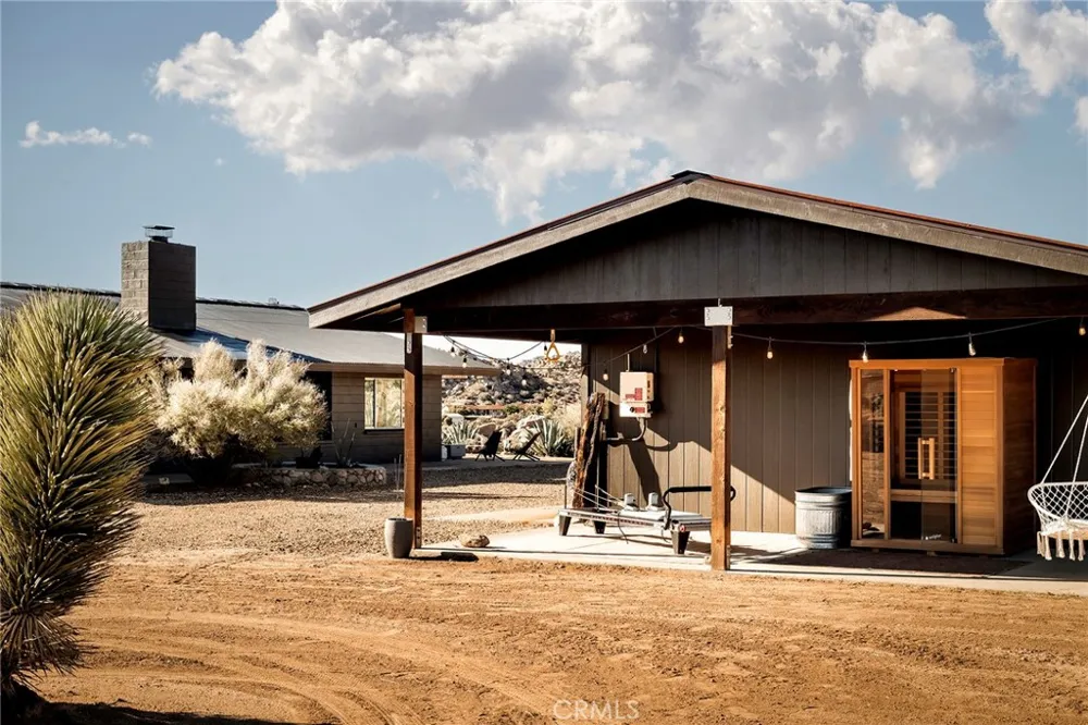 2680 Vine Pioneertown, CA 92268
