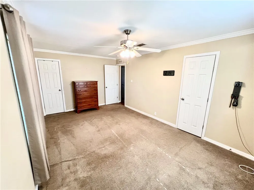 153 Boenig Road Woodsboro, TX 78393