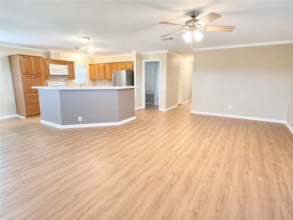 153 Boenig Road Woodsboro, TX 78393