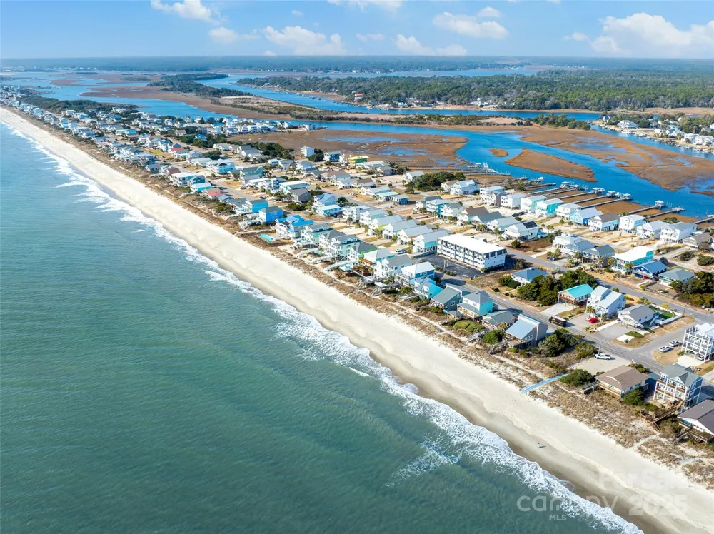 2714 W Beach Drive Oak Island, NC 28465