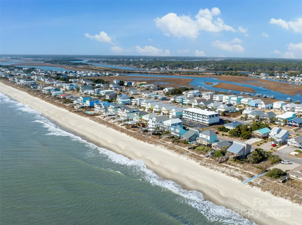 2714 W Beach Drive Oak Island, NC 28465