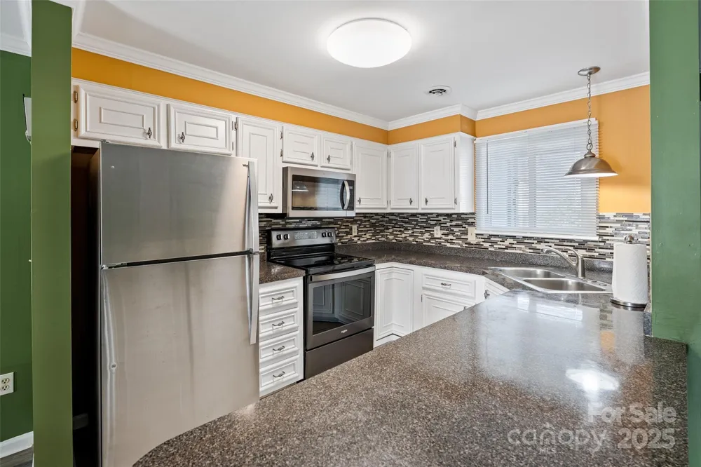 2714 W Beach Drive Oak Island, NC 28465