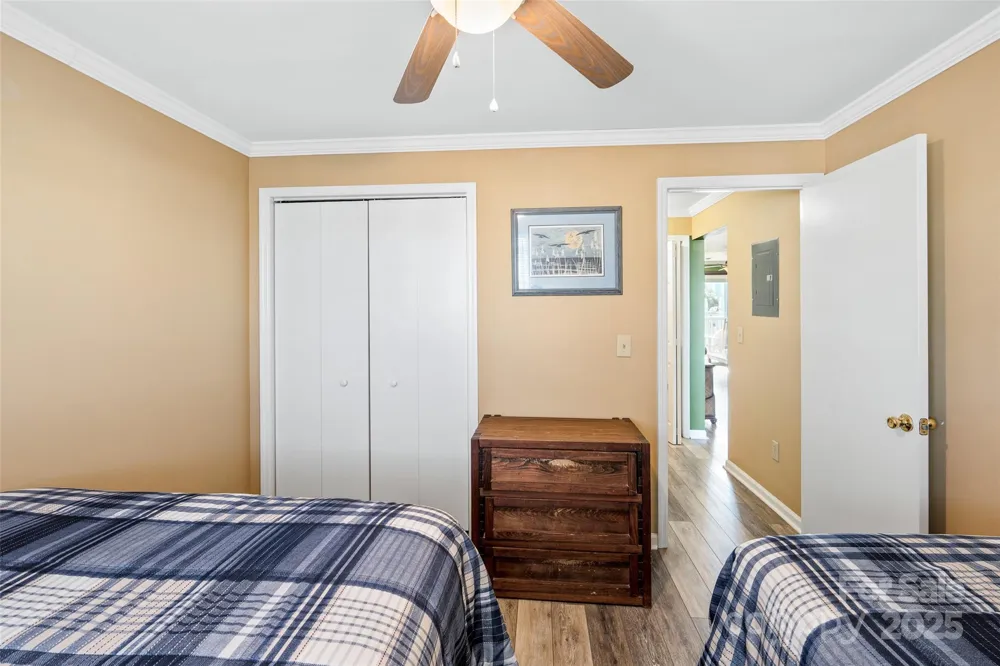 2714 W Beach Drive Oak Island, NC 28465