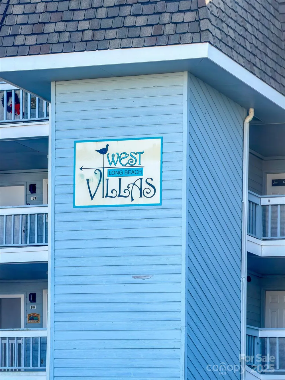 2714 W Beach Drive Oak Island, NC 28465