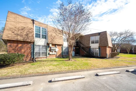 900 Mountain Creek Road