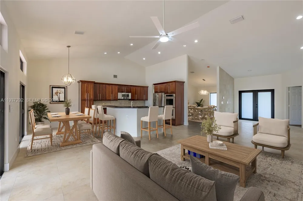 21360 SW 236th St Homestead, FL 33031