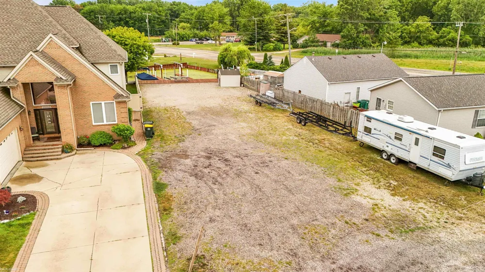 29050 Farwell Street New Baltimore City, MI 48047