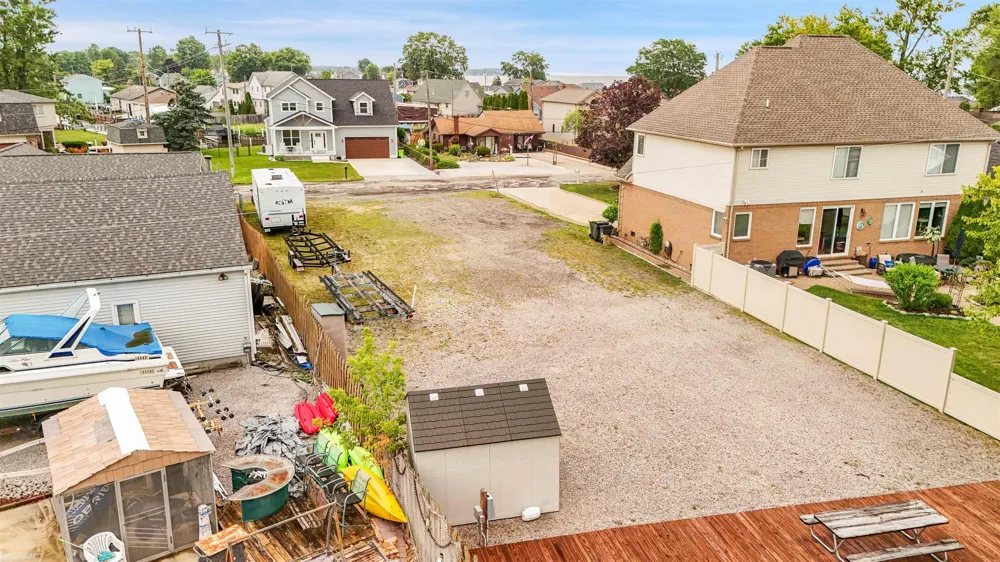 29050 Farwell Street New Baltimore City, MI 48047