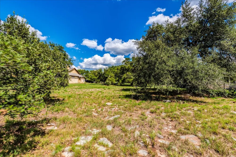 10299 Brangus Road Driftwood, TX 78619