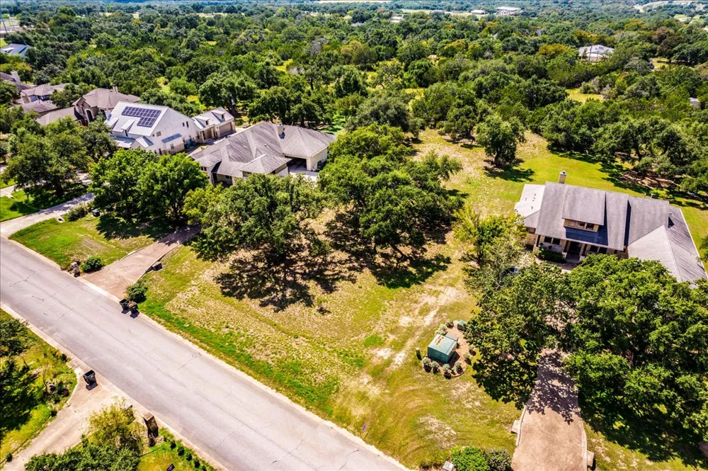 10299 Brangus Road Driftwood, TX 78619