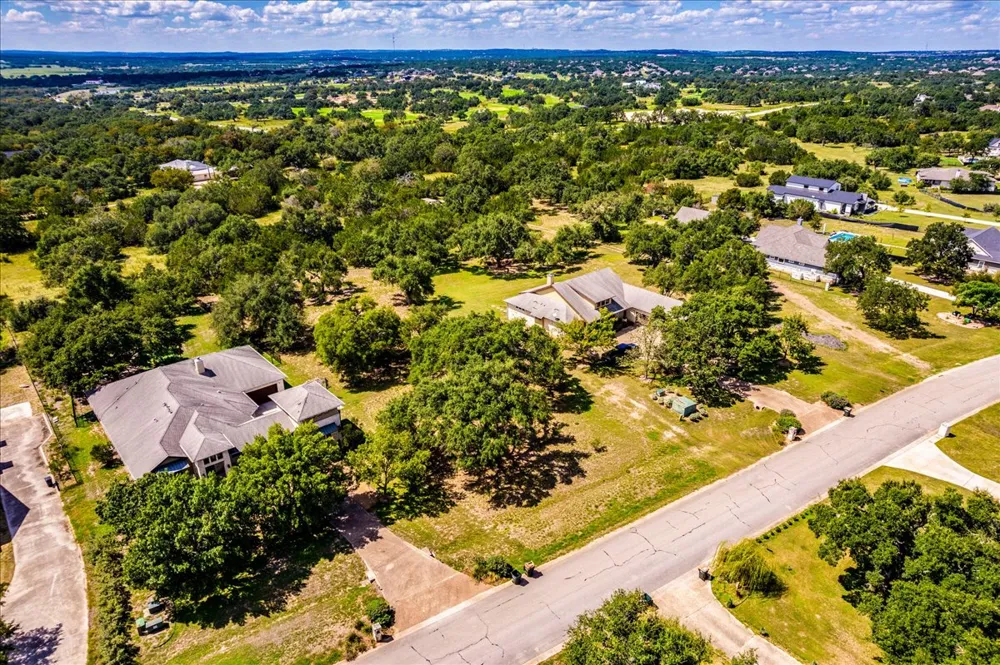 10299 Brangus Road Driftwood, TX 78619