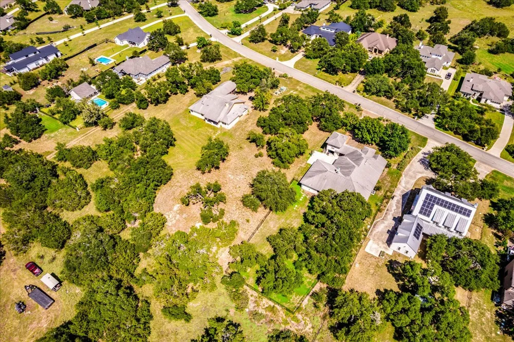 10299 Brangus Road Driftwood, TX 78619