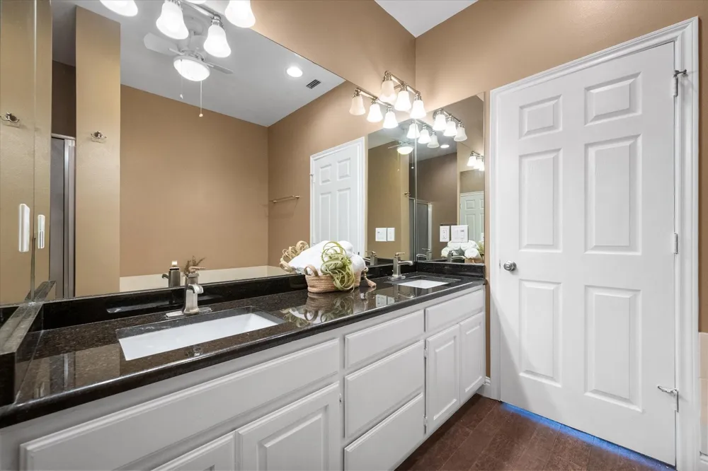 603 W 6th Avenue #203 Corsicana, TX 75110