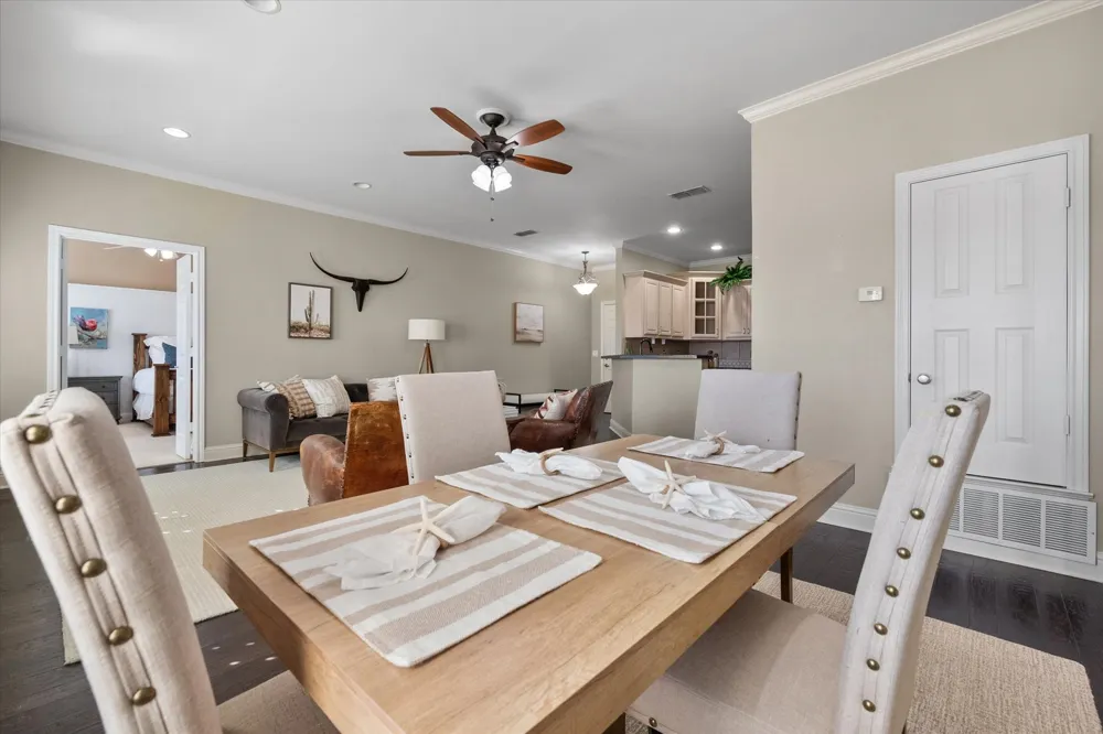 603 W 6th Avenue #203 Corsicana, TX 75110