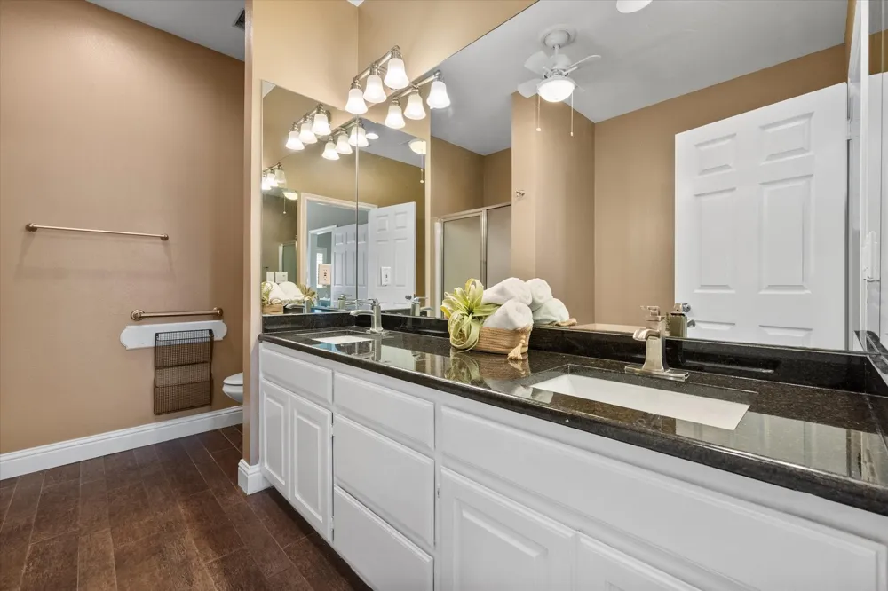 603 W 6th Avenue #203 Corsicana, TX 75110