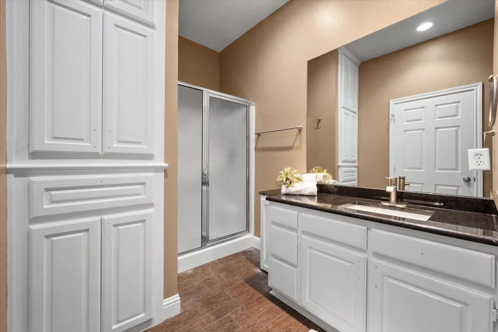 603 W 6th Avenue #203 Corsicana, TX 75110