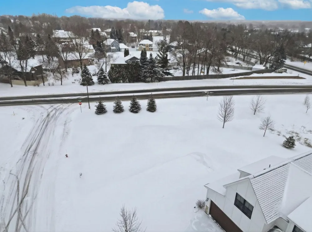 3998 Haven Woods Court Eagan, MN 55123