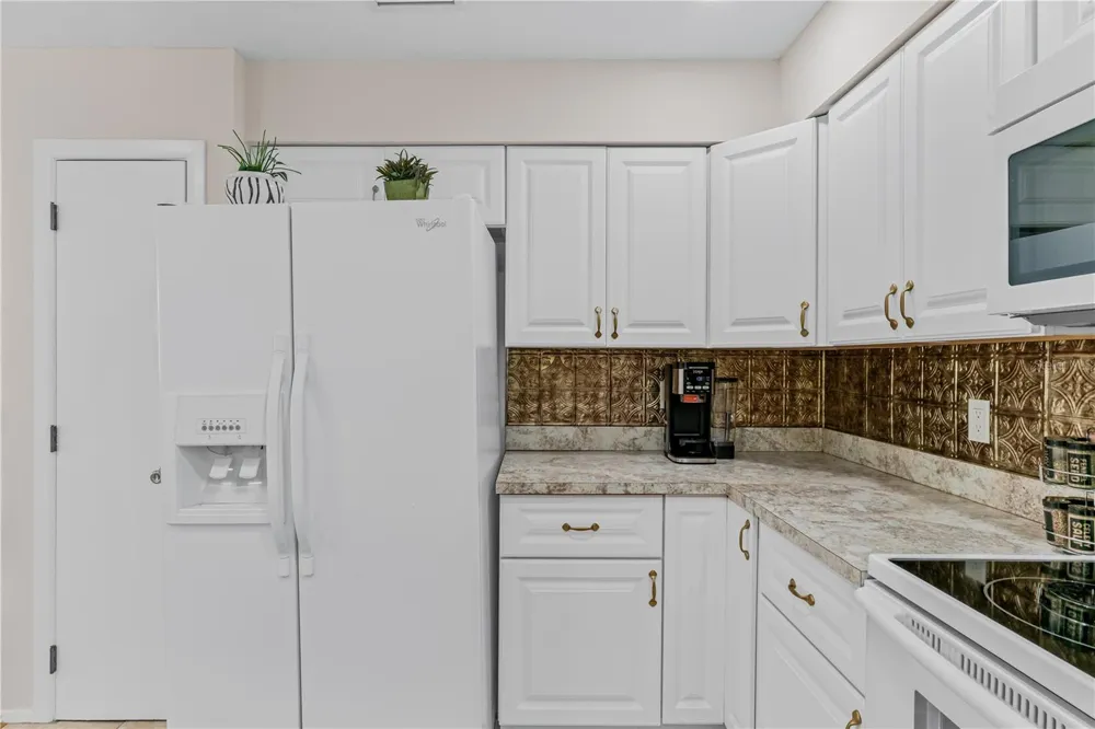 115 CANAL AVENUE #3 Indian Rocks Beach, FL 33785