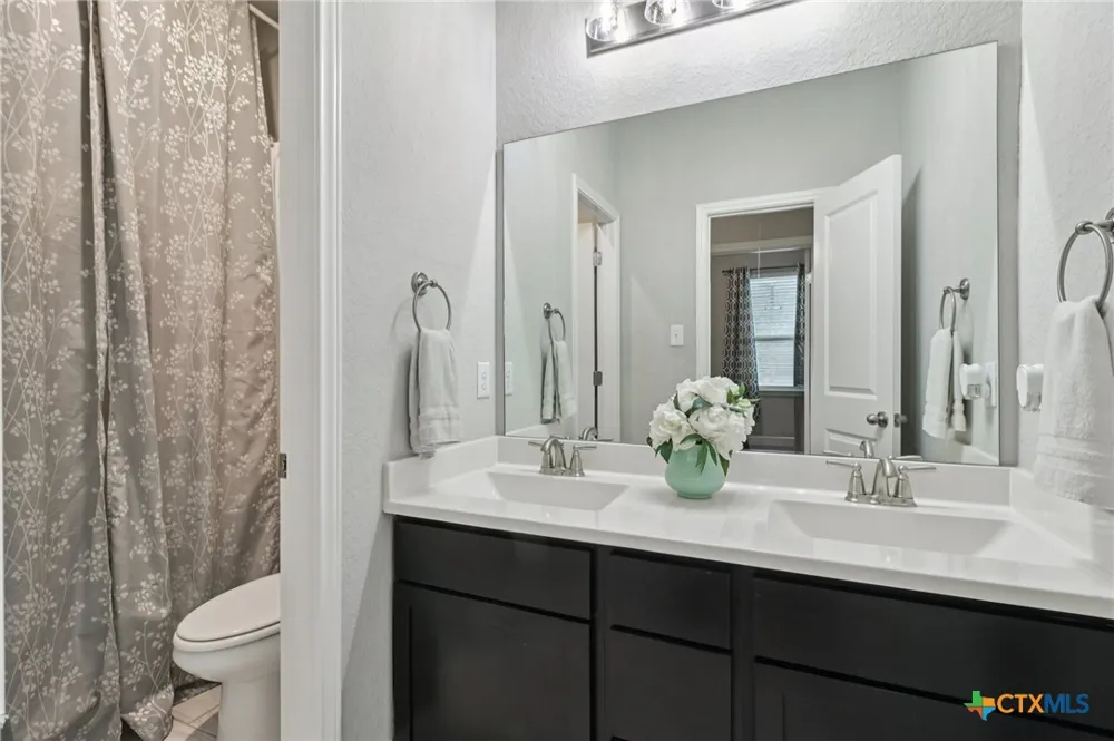 32140 Mustang Hill Bulverde, TX 78163