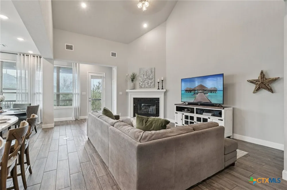 32140 Mustang Hill Bulverde, TX 78163