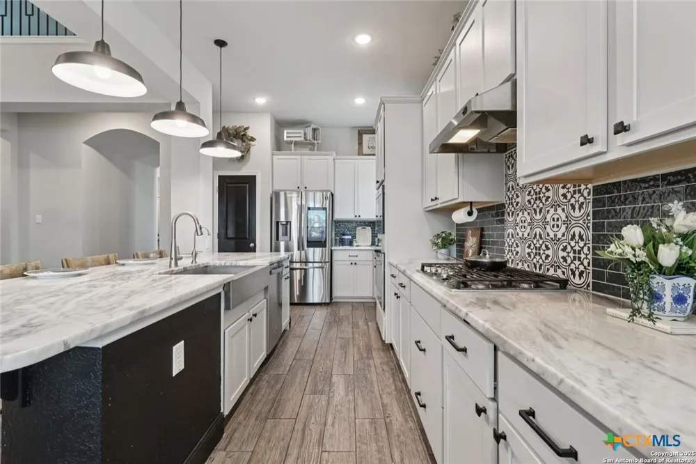32140 Mustang Hill Bulverde, TX 78163