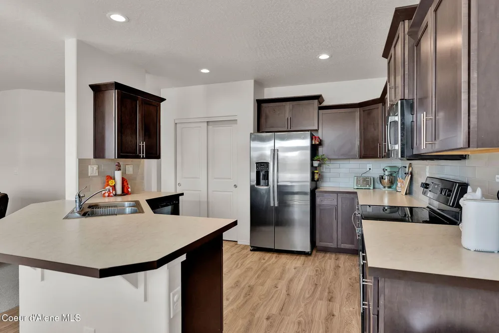 16167 Hadley Loop Rathdrum, ID 83858