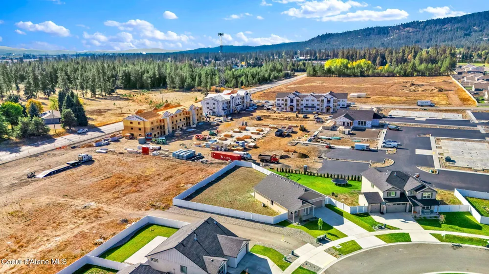 16167 Hadley Loop Rathdrum, ID 83858