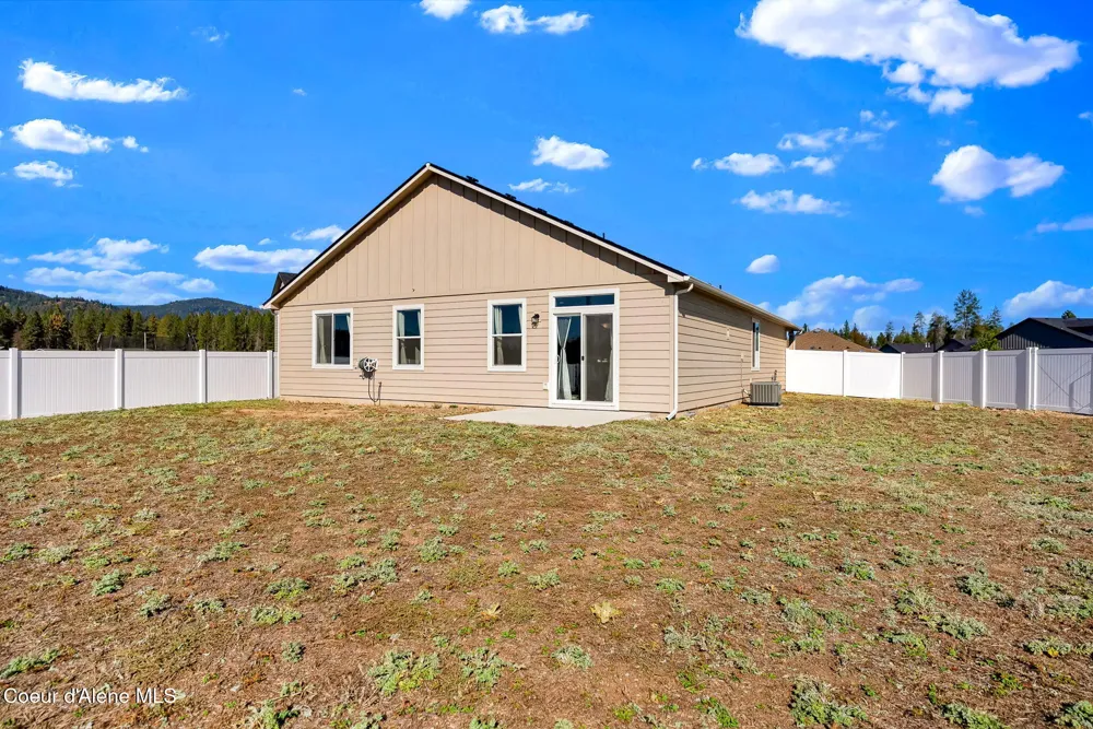 16167 Hadley Loop Rathdrum, ID 83858