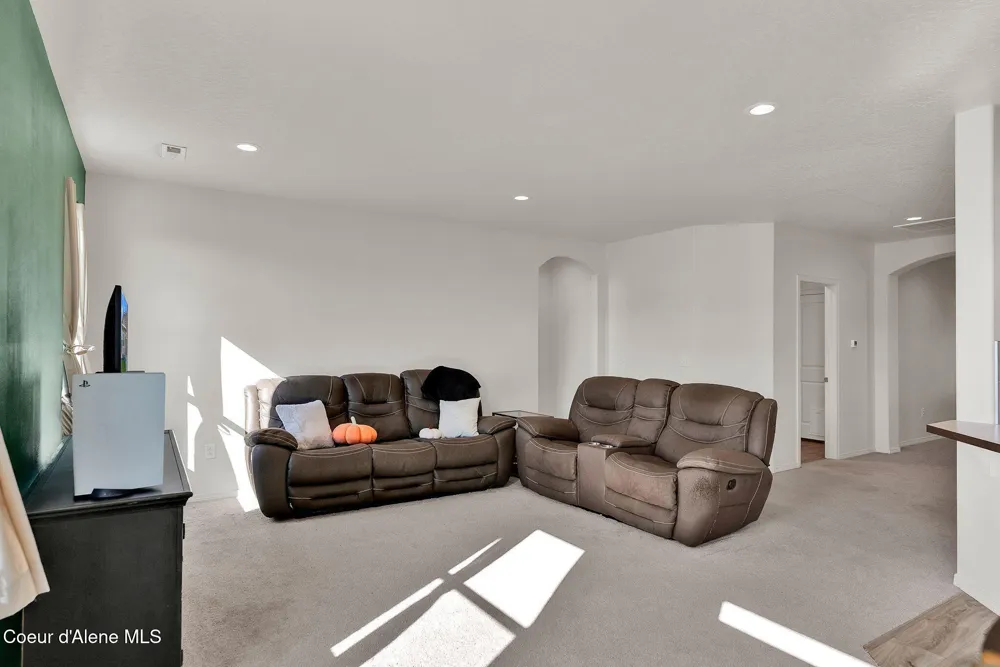 16167 Hadley Loop Rathdrum, ID 83858
