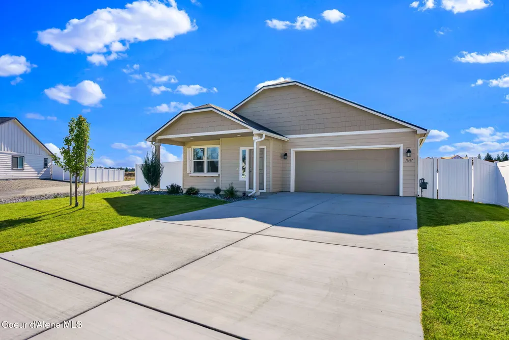 16167 Hadley Loop Rathdrum, ID 83858