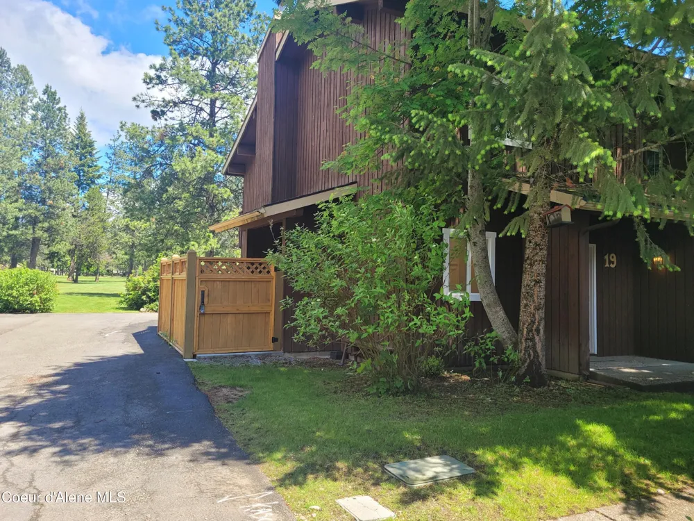 5305 W FAIRWAY LANE #19 Rathdrum, ID 83858
