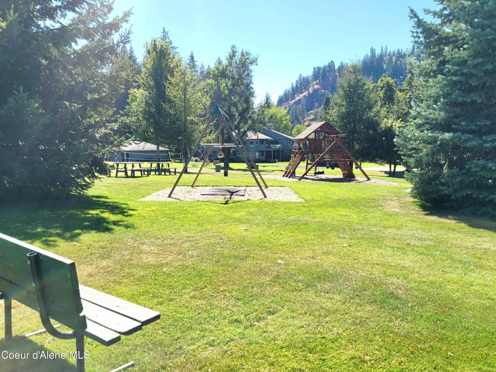 5305 W FAIRWAY LANE #19 Rathdrum, ID 83858