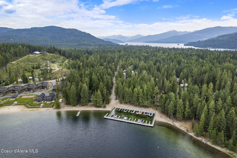 118 Timber Lane Nordman, ID 83848