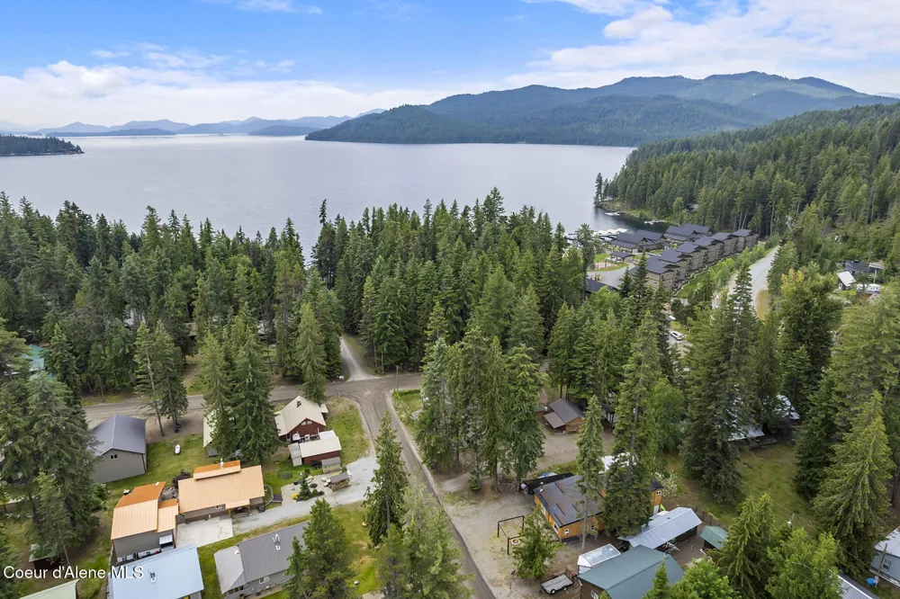 118 Timber Lane Nordman, ID 83848