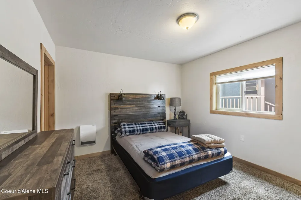 118 Timber Lane Nordman, ID 83848