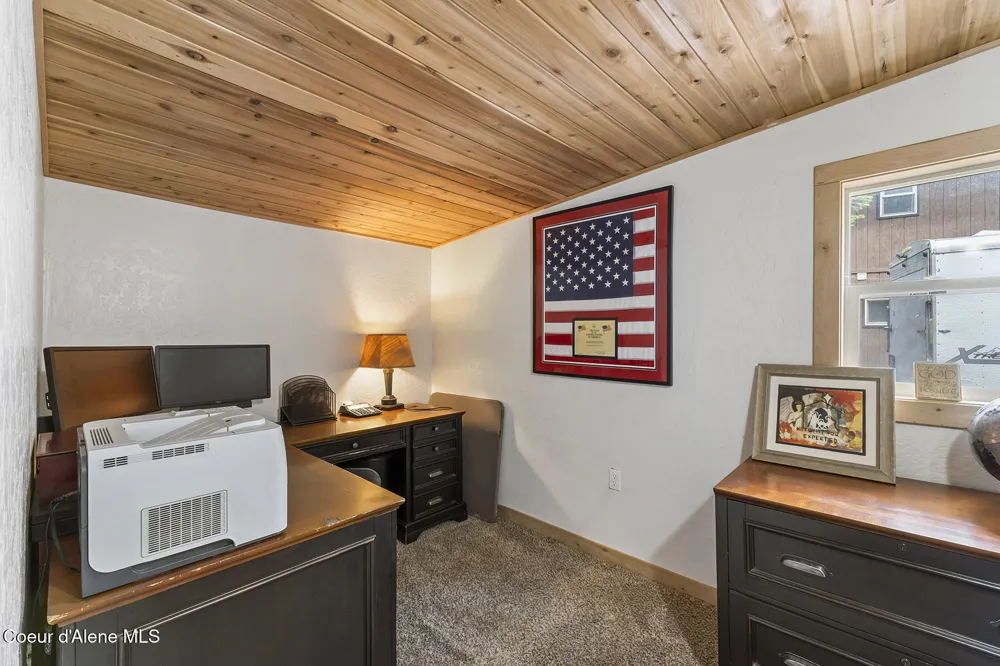 118 Timber Lane Nordman, ID 83848