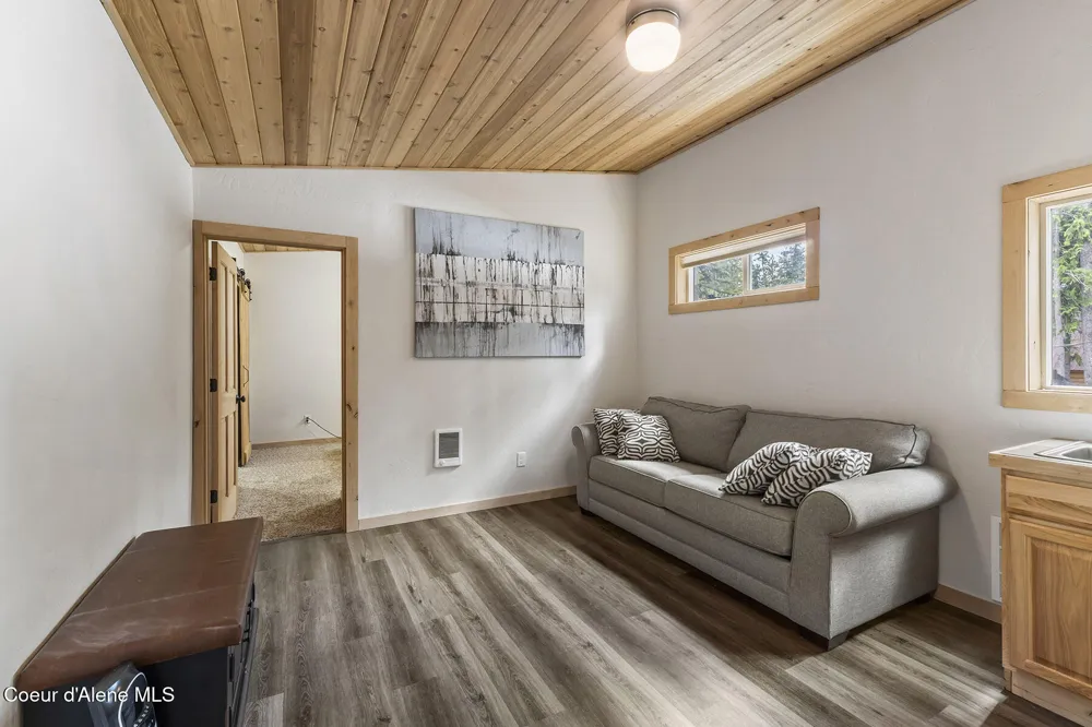 118 Timber Lane Nordman, ID 83848