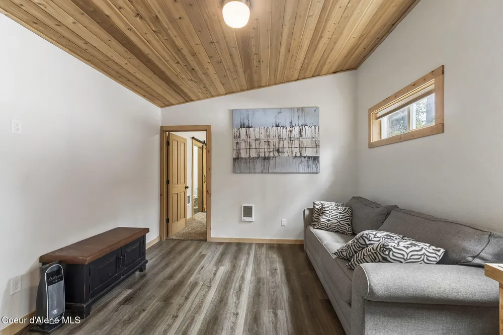 118 Timber Lane Nordman, ID 83848