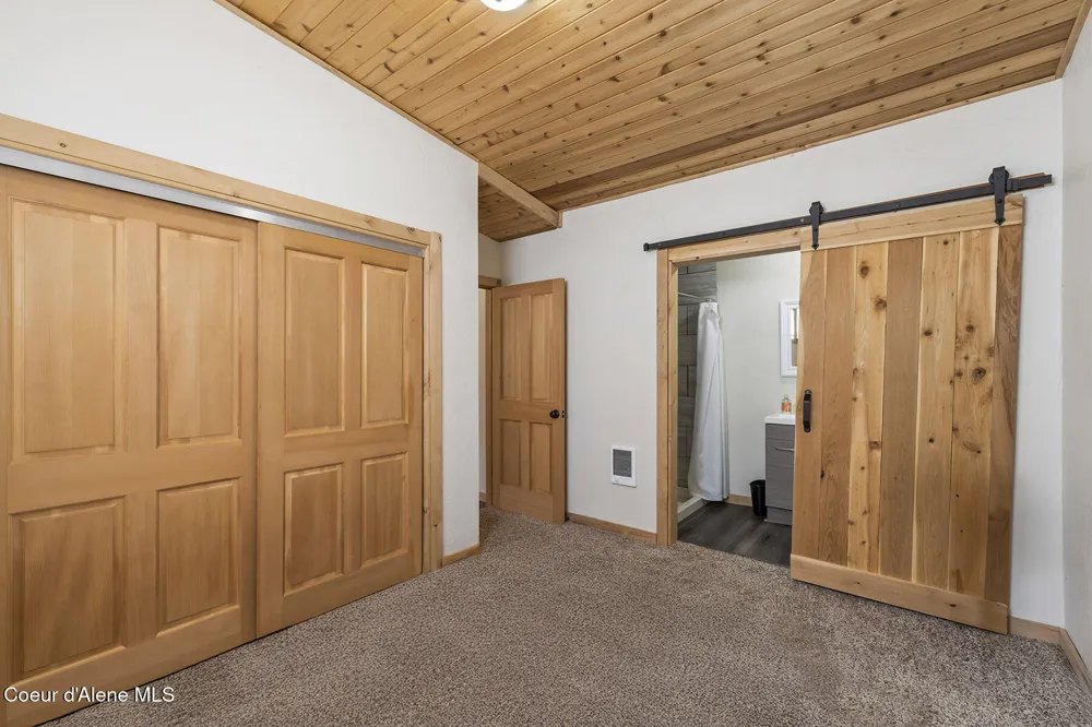 118 Timber Lane Nordman, ID 83848