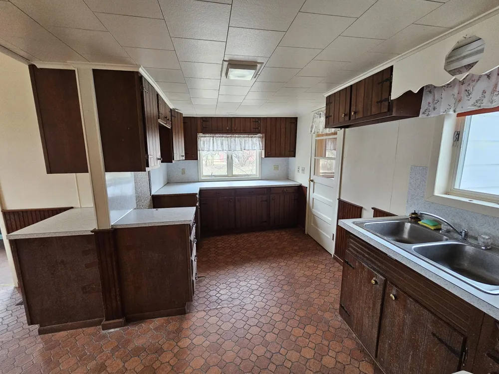 66598 Territorial Road Lawrence, MI 49064